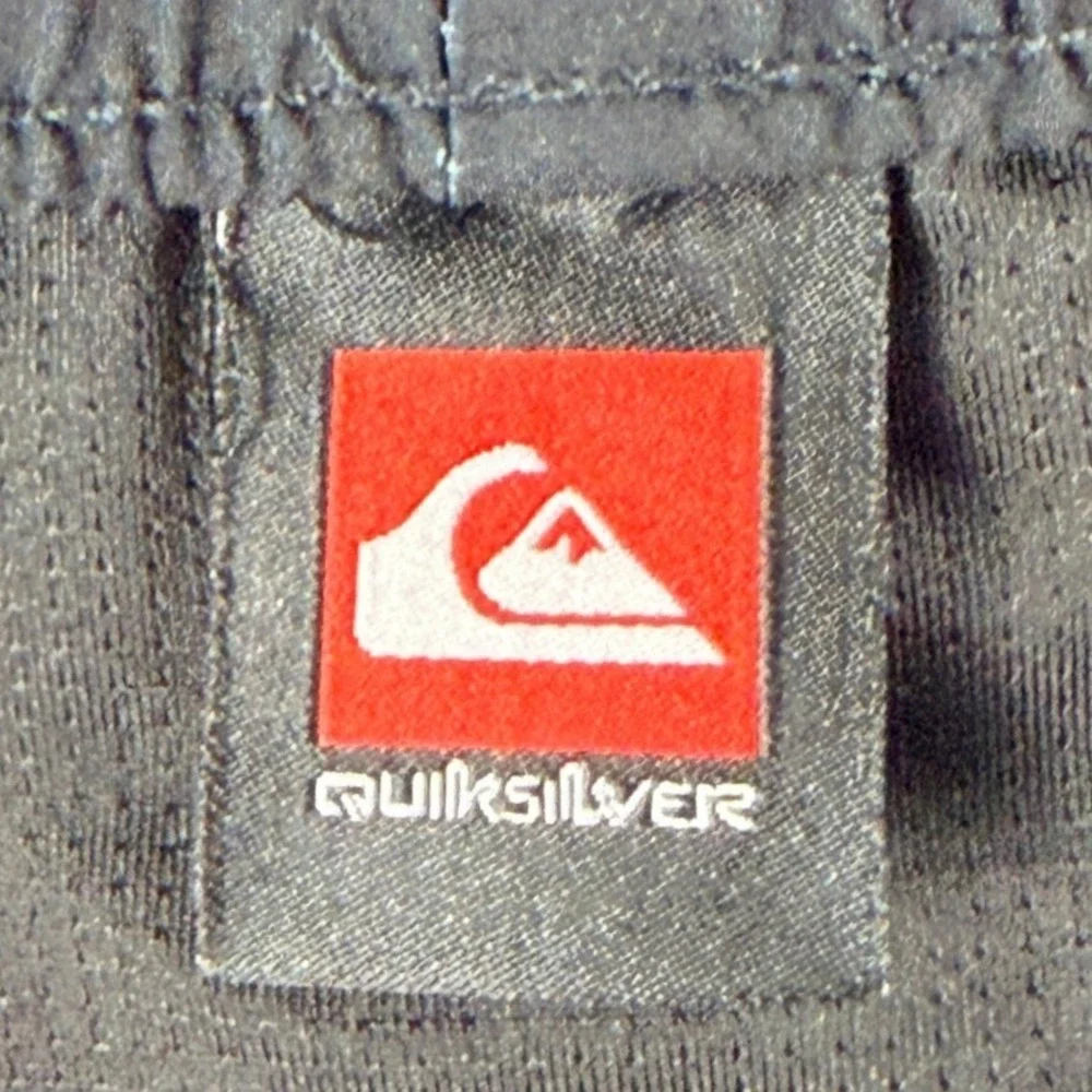 Quiksilver Mens XXL Board Shorts Swim Trunks Black Grey Blue Striped NWT